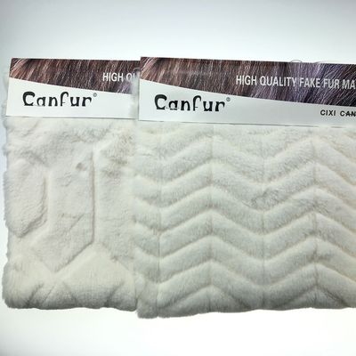 プリント 切断されたウサギ毛皮 プルーシュ 1000 メートル 15-25 日 配達 58/60 "幅 CANFUR CN