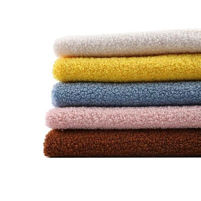 秋冬のラウンジウェアと枕 綿の靴 毛布