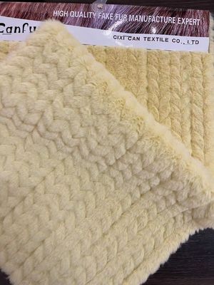 短毛皮 柔らかい偽毛皮 コート用 玩具用 糸数 接触長さ 60cm 色 グレー