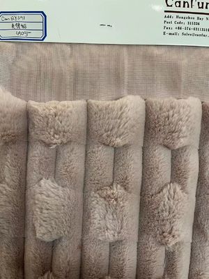 柔らかく耐久性のある短パイル 家庭用繊維用偽毛布 編み物バックテクニック